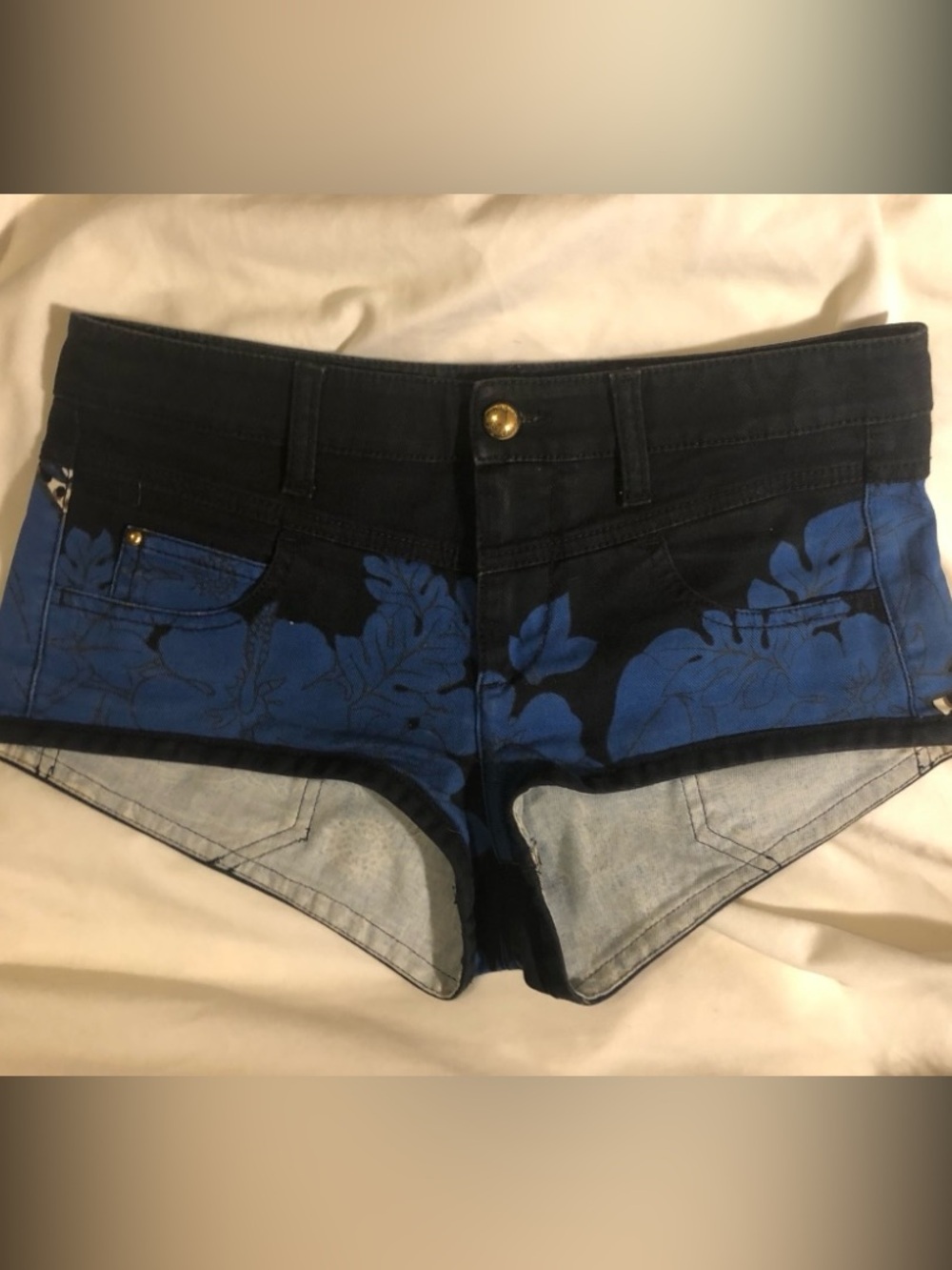 Louis Vuitton Blue Floral with Black High-Waist Shorts Paris LV